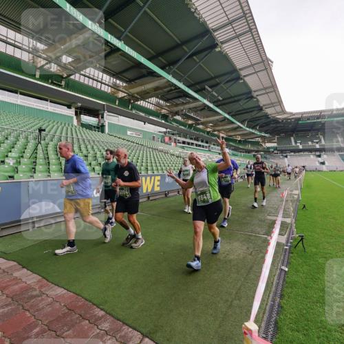 13.09.2026 - 21. swb-Marathon Bremen Michael Burmester http://msf.ph/oto/10328238 13.09.2026 13:33:53 Laufen im Stadion 155, 350, 428, 490, 594, 679, 709, 765, 786, 787, 916, 1001, 1026, 1048, 1051, 1098, 1292, 1377, 1444, 1553, 1557, 1560, 1591, 1592, 1607, 1661, 1703, 1760, 1772, 1784, 1827, 1996, 2077, 2132, 2226, 2230, 2231, 2320, 2338, 2374, 2399, 2400, 2451, 2456, 2479, 2511, 2514, 2515, 2539, 2543, 2616, 2630, 2641, 2718, 2735, 2757, 2769, 2787, 2791, 2848, 2982, 3014, 3345, 3443, 3503, 3547, 3577, 3601, 3614, 3660, 3708, 3709, 3720, 3797, 3875, 3901, 3911, 3952, 4001, 4014, 5151 meine-sportfotos.de