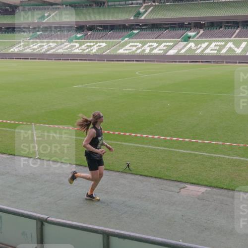 13.09.2026 - 21. swb-Marathon Bremen Michael Burmester http://msf.ph/oto/10328259 13.09.2026 12:58:24 Laufen im Stadion 141, 148, 191, 226, 334, 511, 672, 776, 789, 790, 909, 972, 1010, 1119, 1191, 1199, 1254, 1281, 1535, 1642, 1647, 1752, 1809, 1881, 1900, 1931, 1933, 2046, 2051, 2075, 2210, 2324, 2343, 2367, 2371, 2397, 2402, 2423, 2425, 2493, 2577, 2640, 2771, 2807, 2827, 2885, 2903, 2904, 2979, 3021, 3051, 3078, 3098, 3120, 3138, 3148, 3182, 3186, 3233, 3319, 3338, 3435, 3450, 3514, 3516, 3534, 3560, 3634, 3655, 3685, 3690, 3695, 3760, 3866, 3933, 3934, 3939, 4101, 4120, 4174, 4316, 205 meine-sportfotos.de