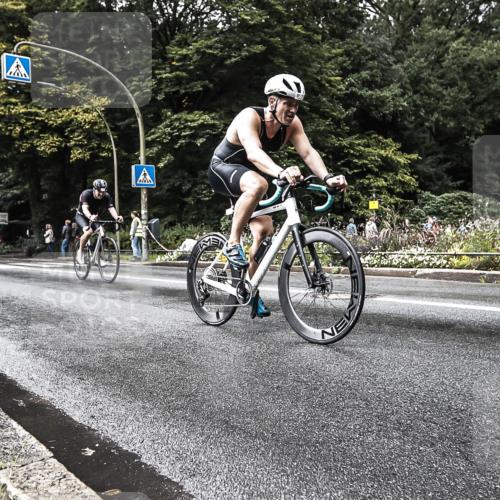 13.09.2026 - Stadtparktriathlon H.Heesch http://msf.ph/oto/10328262 13.09.2026 11:58:33 Radfahren 802, 877, 951, 970, 1037, 1051 meine-sportfotos.de