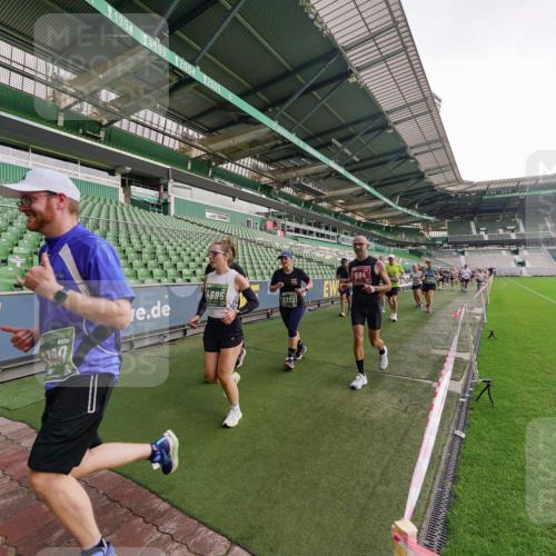 13.09.2026 - 21. swb-Marathon Bremen Michael Burmester http://msf.ph/oto/10328269 13.09.2026 13:33:55 Laufen im Stadion 155, 170, 193, 350, 428, 490, 594, 679, 709, 765, 786, 787, 916, 1001, 1026, 1048, 1051, 1098, 1292, 1377, 1444, 1553, 1557, 1560, 1591, 1592, 1607, 1661, 1703, 1760, 1772, 1784, 1827, 1996, 2077, 2132, 2226, 2230, 2231, 2320, 2338, 2374, 2399, 2400, 2451, 2456, 2479, 2511, 2514, 2515, 2539, 2543, 2616, 2630, 2641, 2718, 2735, 2757, 2769, 2787, 2791, 2982, 3014, 3345, 3443, 3503, 3547, 3577, 3601, 3614, 3660, 3708, 3709, 3720, 3797, 3875, 3901, 3911, 3952, 4001, 4014, 5151 meine-sportfotos.de