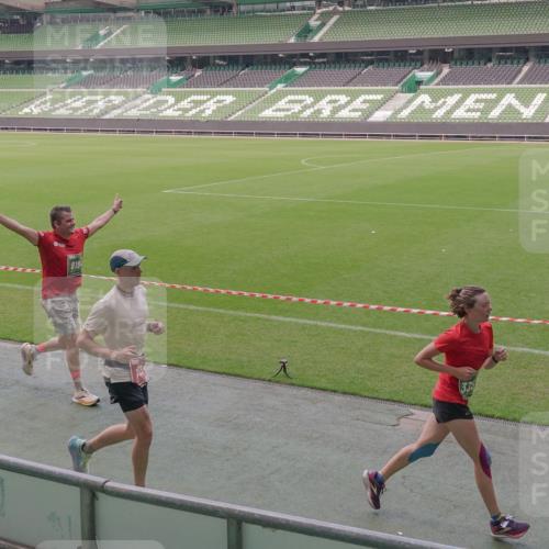 13.09.2026 - 21. swb-Marathon Bremen Michael Burmester http://msf.ph/oto/10328358 13.09.2026 12:58:30 Laufen im Stadion 141, 148, 191, 226, 334, 511, 672, 776, 789, 790, 909, 972, 1010, 1119, 1191, 1199, 1254, 1281, 1516, 1535, 1642, 1647, 1752, 1809, 1881, 1900, 1931, 1933, 2046, 2051, 2075, 2210, 2324, 2343, 2367, 2371, 2397, 2402, 2423, 2425, 2577, 2771, 2807, 2827, 2885, 2903, 2904, 2979, 3021, 3051, 3098, 3120, 3138, 3148, 3182, 3186, 3233, 3319, 3338, 3435, 3516, 3534, 3560, 3655, 3685, 3690, 3695, 3760, 3866, 3933, 3934, 3939, 4101, 4120, 4174, 4316, 205 meine-sportfotos.de