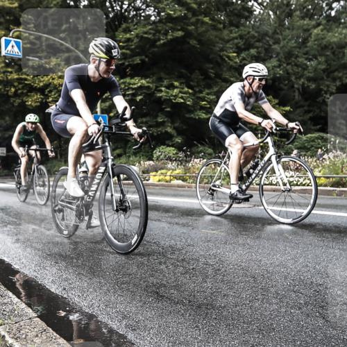 13.09.2026 - Stadtparktriathlon H.Heesch http://msf.ph/oto/10328362 13.09.2026 11:59:33 Radfahren 902, 957, 971, 1035, 1066 meine-sportfotos.de