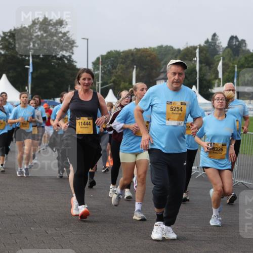 13.09.2026 - Kiel Lauf Andreas Tolksdorf http://msf.ph/oto/10328366 13.09.2026 09:29:26 Kiellinie 1411, 12417, 9707, 38, 11444, 38, 5254, 200, 38, 6336, 3205 meine-sportfotos.de