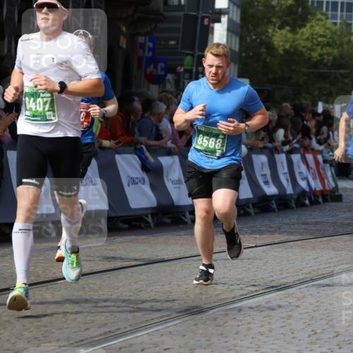 13.09.2026 - 21. swb-Marathon Bremen Strokosch-Dieckow http://msf.ph/oto/10328367 13.09.2026 13:13:25 Ziel 313, 621, 868, 987, 1207, 2498, 2559, 2801, 2858, 3625, 4582, 5345, 5379, 5769, 5965, 6349, 7874, 8291, 8419, 8464, 8798, 9092, 9217, 13140, 779, 2401, 2767, 2882, 6407, 7493, 8477, 8568, 8840, 8963, 9442, 13099 meine-sportfotos.de
