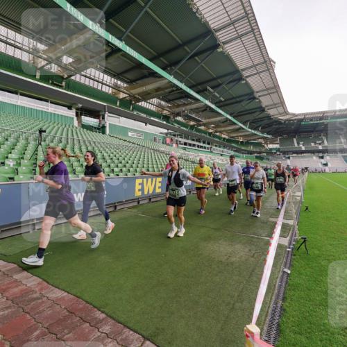 13.09.2026 - 21. swb-Marathon Bremen Michael Burmester http://msf.ph/oto/10328369 13.09.2026 13:34:09 Laufen im Stadion 155, 170, 193, 368, 428, 594, 679, 709, 765, 786, 787, 916, 1001, 1026, 1048, 1051, 1098, 1280, 1292, 1321, 1377, 1444, 1553, 1557, 1560, 1591, 1592, 1607, 1661, 1703, 1760, 1772, 1784, 1827, 1992, 1996, 2077, 2132, 2226, 2338, 2399, 2400, 2451, 2479, 2511, 2515, 2543, 2616, 2630, 2641, 2718, 2735, 2757, 2769, 2787, 2791, 2982, 3014, 3179, 3345, 3443, 3503, 3547, 3577, 3601, 3614, 3660, 3708, 3709, 3720, 3797, 3875, 3901, 3904, 3911, 3914, 3952, 4001, 4014, 5151 meine-sportfotos.de