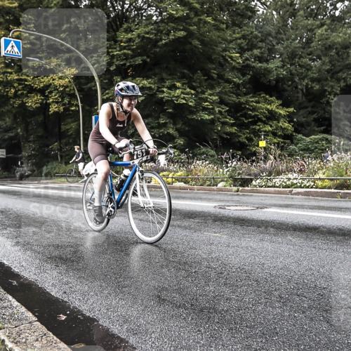 13.09.2026 - Stadtparktriathlon H.Heesch http://msf.ph/oto/10328419 13.09.2026 11:59:58 Radfahren 751, 895, 1011, 1067 meine-sportfotos.de