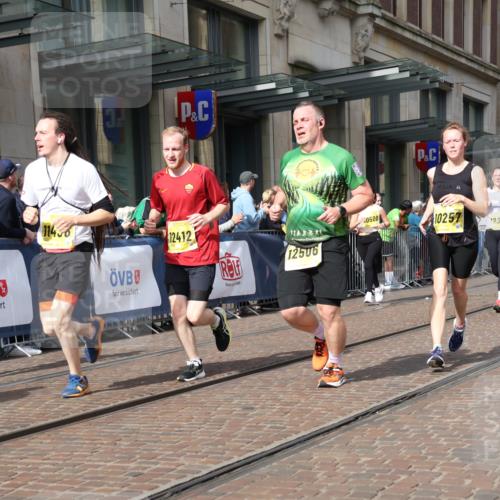 13.09.2026 - 21. swb-Marathon Bremen Strokosch-Dieckow http://msf.ph/oto/10328436 13.09.2026 11:01:54 Ziel 10153, 10154, 10173, 10257, 10273, 10274, 10278, 10331, 10338, 10439, 10473, 10500, 10617, 10636, 10738, 10803, 10885, 10915, 10924, 10943, 11249, 11436, 11505, 11576, 11811, 11853, 11886, 12016, 12042, 12094, 12134, 12135, 12145, 12360, 12437, 12506, 10251, 10257, 10332, 10409, 10444, 10497, 10817, 11075, 11115, 11150, 11268, 11305, 11369, 11412, 11413, 11436, 11479, 11486, 11668, 11747, 11859, 11985, 11986, 12095, 12379, 12412, 12466 meine-sportfotos.de
