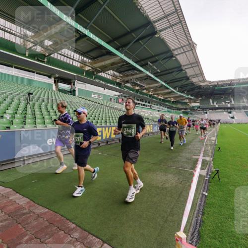 13.09.2026 - 21. swb-Marathon Bremen Michael Burmester http://msf.ph/oto/10328465 13.09.2026 13:34:19 Laufen im Stadion 155, 170, 193, 368, 428, 594, 679, 709, 765, 916, 1001, 1026, 1048, 1051, 1098, 1280, 1321, 1396, 1444, 1553, 1557, 1560, 1591, 1592, 1607, 1661, 1703, 1760, 1772, 1784, 1827, 1992, 1996, 2077, 2132, 2226, 2335, 2338, 2399, 2400, 2451, 2479, 2511, 2515, 2543, 2630, 2641, 2718, 2735, 2757, 2787, 2791, 2982, 3179, 3191, 3345, 3443, 3503, 3547, 3577, 3601, 3614, 3660, 3708, 3709, 3720, 3797, 3875, 3901, 3904, 3911, 3914, 3952, 4001, 4014, 4500, 4546, 4561, 5151 meine-sportfotos.de