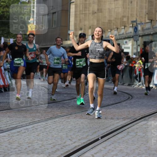 13.09.2026 - 21. swb-Marathon Bremen Strokosch-Dieckow http://msf.ph/oto/10328508 13.09.2026 13:13:28 Ziel 280, 313, 621, 868, 987, 1207, 2498, 2559, 2858, 2962, 3566, 3625, 4582, 5345, 5769, 6038, 6349, 7874, 8197, 8291, 8419, 8464, 9092, 9217, 13140, 2401, 2767, 2882, 3413, 7493, 7707, 8840, 9442, 13099 meine-sportfotos.de