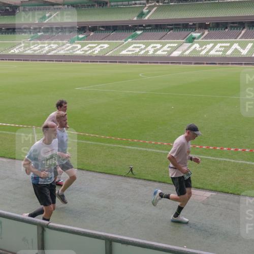 13.09.2026 - 21. swb-Marathon Bremen Michael Burmester http://msf.ph/oto/10328517 13.09.2026 12:58:45 Laufen im Stadion 141, 148, 191, 226, 232, 334, 511, 672, 745, 789, 790, 909, 972, 1010, 1080, 1119, 1166, 1191, 1199, 1254, 1281, 1516, 1535, 1642, 1647, 1752, 1881, 1931, 1933, 2046, 2210, 2289, 2324, 2343, 2367, 2371, 2397, 2402, 2423, 2425, 2577, 2771, 2806, 2807, 2827, 2885, 2899, 2903, 2953, 2961, 2979, 3015, 3021, 3051, 3098, 3120, 3124, 3138, 3148, 3182, 3186, 3190, 3233, 3319, 3338, 3435, 3516, 3531, 3534, 3560, 3652, 3655, 3685, 3690, 3695, 3866, 3933, 3934, 4101, 4120, 4174, 205 meine-sportfotos.de