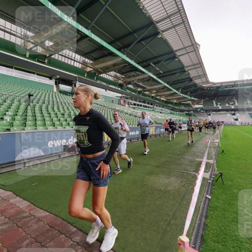 13.09.2026 - 21. swb-Marathon Bremen Michael Burmester http://msf.ph/oto/10328656 13.09.2026 13:34:41 Laufen im Stadion 170, 193, 368, 428, 462, 496, 594, 679, 709, 765, 916, 1001, 1026, 1048, 1051, 1098, 1280, 1321, 1396, 1444, 1553, 1557, 1560, 1607, 1661, 1703, 1760, 1772, 1784, 1827, 1965, 1974, 1977, 1992, 1996, 2335, 2338, 2399, 2400, 2451, 2479, 2511, 2515, 2543, 2641, 2650, 2718, 2735, 2757, 2787, 2791, 2894, 2982, 3090, 3179, 3191, 3345, 3406, 3443, 3503, 3547, 3577, 3614, 3660, 3708, 3709, 3720, 3797, 3875, 3904, 3911, 3914, 3952, 4001, 4014, 4500, 4546, 4561, 4967, 5151 meine-sportfotos.de