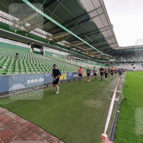 13.09.2026 - 21. swb-Marathon Bremen Michael Burmester http://msf.ph/oto/10328679 13.09.2026 13:34:45 Laufen im Stadion 170, 193, 368, 428, 462, 496, 594, 679, 709, 765, 916, 1026, 1048, 1098, 1280, 1321, 1396, 1444, 1553, 1557, 1560, 1607, 1661, 1703, 1760, 1772, 1784, 1827, 1965, 1974, 1977, 1992, 1996, 2335, 2338, 2399, 2400, 2451, 2479, 2511, 2515, 2543, 2641, 2650, 2718, 2735, 2757, 2787, 2791, 2894, 2982, 3090, 3179, 3191, 3345, 3406, 3443, 3503, 3547, 3577, 3614, 3660, 3708, 3709, 3720, 3797, 3875, 3904, 3911, 3914, 3952, 4001, 4014, 4500, 4546, 4561, 4967, 5151 meine-sportfotos.de