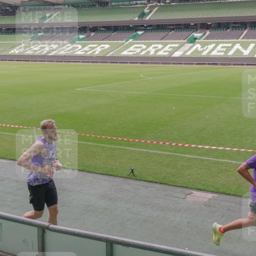 13.09.2026 - 21. swb-Marathon Bremen Michael Burmester http://msf.ph/oto/10328717 13.09.2026 12:59:03 Laufen im Stadion 141, 148, 191, 226, 232, 334, 511, 672, 745, 789, 790, 909, 972, 1080, 1119, 1166, 1191, 1199, 1281, 1516, 1535, 1642, 1647, 1752, 1881, 1931, 1933, 2046, 2210, 2289, 2343, 2367, 2371, 2397, 2423, 2425, 2481, 2570, 2577, 2771, 2806, 2807, 2827, 2885, 2899, 2903, 2953, 2961, 2979, 3015, 3021, 3098, 3120, 3124, 3138, 3148, 3182, 3186, 3190, 3233, 3319, 3338, 3435, 3516, 3531, 3534, 3560, 3652, 3655, 3695, 3930, 3933, 3934, 4120, 205 meine-sportfotos.de