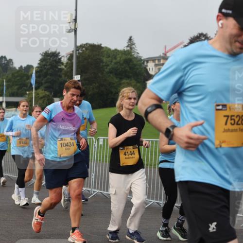 13.09.2026 - Kiel Lauf Andreas Tolksdorf http://msf.ph/oto/10328725 13.09.2026 09:29:56 Kiellinie 8844, 2079, 9115, 38, 10434, 4144, 1, 39, 7528, 551, 4389, 33 meine-sportfotos.de