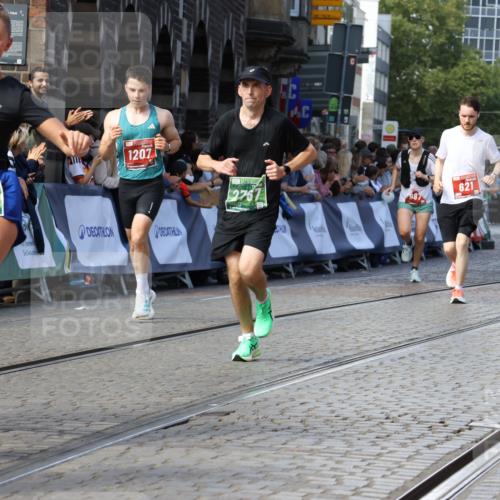 13.09.2026 - 21. swb-Marathon Bremen Strokosch-Dieckow http://msf.ph/oto/10328768 13.09.2026 13:13:34 Ziel 280, 313, 621, 987, 1207, 2130, 2498, 2962, 3566, 3625, 4582, 5345, 5769, 6038, 6394, 7874, 8197, 8291, 8464, 9092, 1704, 1937, 2767, 3413, 6451, 7707, 9884, 13099 meine-sportfotos.de