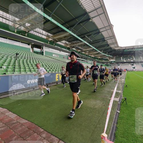 13.09.2026 - 21. swb-Marathon Bremen Michael Burmester http://msf.ph/oto/10328773 13.09.2026 13:34:55 Laufen im Stadion 170, 193, 368, 428, 462, 496, 679, 709, 765, 916, 1026, 1048, 1098, 1280, 1321, 1396, 1444, 1553, 1557, 1560, 1607, 1661, 1703, 1760, 1772, 1784, 1827, 1965, 1974, 1977, 1992, 1996, 2335, 2338, 2451, 2479, 2511, 2515, 2543, 2641, 2650, 2735, 2757, 2787, 2789, 2791, 2894, 2982, 3090, 3179, 3191, 3345, 3406, 3443, 3503, 3547, 3577, 3660, 3708, 3709, 3720, 3801, 3875, 3904, 3911, 3914, 3952, 4001, 4014, 4200, 4290, 4500, 4546, 4561, 4880, 4967, 5000, 5151, 5818 meine-sportfotos.de