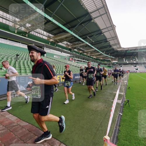 13.09.2026 - 21. swb-Marathon Bremen Michael Burmester http://msf.ph/oto/10328782 13.09.2026 13:34:56 Laufen im Stadion 170, 193, 368, 428, 462, 496, 679, 709, 916, 1026, 1048, 1098, 1280, 1321, 1396, 1444, 1553, 1557, 1560, 1607, 1661, 1703, 1760, 1772, 1784, 1827, 1965, 1974, 1977, 1992, 1996, 2335, 2338, 2451, 2479, 2511, 2515, 2543, 2641, 2650, 2735, 2757, 2787, 2789, 2791, 2894, 2982, 3090, 3179, 3191, 3345, 3406, 3443, 3503, 3547, 3577, 3660, 3708, 3709, 3720, 3801, 3875, 3904, 3911, 3914, 3952, 4001, 4014, 4200, 4290, 4500, 4546, 4561, 4880, 4967, 5000, 5151, 5818 meine-sportfotos.de