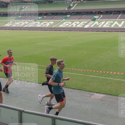 13.09.2026 - 21. swb-Marathon Bremen Michael Burmester http://msf.ph/oto/10328785 13.09.2026 12:59:12 Laufen im Stadion 141, 148, 191, 226, 232, 260, 342, 511, 672, 745, 789, 790, 972, 1080, 1119, 1166, 1191, 1199, 1209, 1281, 1493, 1494, 1516, 1642, 1647, 1752, 1931, 1933, 2046, 2088, 2210, 2289, 2343, 2367, 2397, 2425, 2481, 2517, 2570, 2577, 2771, 2806, 2807, 2827, 2885, 2899, 2914, 2953, 2961, 2979, 3015, 3021, 3098, 3120, 3124, 3138, 3148, 3186, 3190, 3233, 3273, 3319, 3338, 3435, 3516, 3531, 3534, 3560, 3652, 3655, 3695, 3861, 3930, 3933, 3934, 4120, 205 meine-sportfotos.de