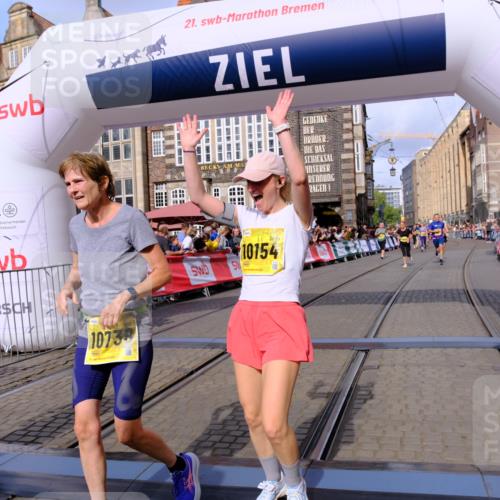 13.09.2026 - 21. swb-Marathon Bremen Tim E. http://msf.ph/oto/10328802 13.09.2026 11:02:41 Ziel 10153, 10154, 10173, 10273, 10274, 10278, 10331, 10338, 10439, 10738, 10885, 10915, 10943, 11137, 11249, 11505, 11508, 11526, 11554, 11576, 11853, 11886, 11890, 12042, 12134, 12169, 12252, 12489 meine-sportfotos.de