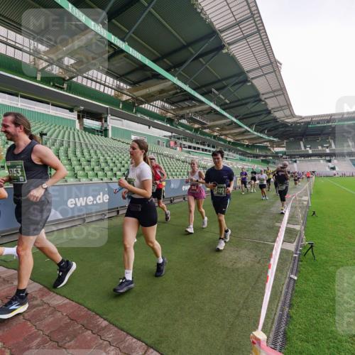 13.09.2026 - 21. swb-Marathon Bremen Michael Burmester http://msf.ph/oto/10328832 13.09.2026 13:35:00 Laufen im Stadion 170, 193, 368, 428, 462, 496, 657, 679, 709, 916, 1026, 1048, 1098, 1280, 1321, 1396, 1444, 1553, 1557, 1560, 1607, 1661, 1703, 1726, 1760, 1772, 1784, 1827, 1965, 1974, 1977, 1992, 1996, 2335, 2338, 2451, 2479, 2511, 2515, 2543, 2578, 2641, 2650, 2735, 2757, 2787, 2789, 2791, 2894, 3090, 3179, 3191, 3345, 3406, 3443, 3472, 3503, 3547, 3555, 3577, 3660, 3708, 3709, 3720, 3801, 3875, 3904, 3911, 3914, 4001, 4014, 4200, 4290, 4500, 4546, 4561, 4880, 4967, 5000, 5151, 5818 meine-sportfotos.de