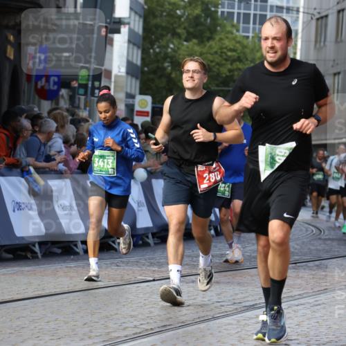 13.09.2026 - 21. swb-Marathon Bremen Strokosch-Dieckow http://msf.ph/oto/10328862 13.09.2026 13:13:39 Ziel 280, 621, 779, 987, 1207, 2130, 2360, 2962, 3566, 4582, 5345, 5769, 6038, 6394, 6407, 8197, 8464, 8477, 8568, 8963, 524, 670, 683, 1704, 1707, 1937, 2422, 3236, 3413, 5443, 6451, 7210, 7283, 7707, 9635, 9884, 13099 meine-sportfotos.de