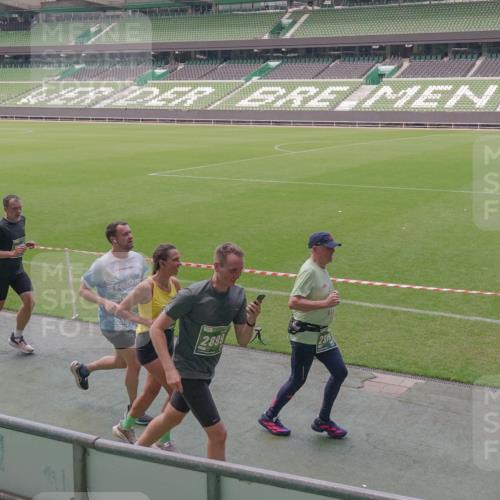 13.09.2026 - 21. swb-Marathon Bremen Michael Burmester http://msf.ph/oto/10328906 13.09.2026 12:59:18 Laufen im Stadion 141, 148, 191, 226, 232, 260, 342, 511, 672, 745, 789, 790, 972, 1080, 1119, 1166, 1191, 1199, 1209, 1281, 1493, 1494, 1516, 1642, 1647, 1931, 1933, 2088, 2210, 2289, 2343, 2367, 2397, 2425, 2481, 2517, 2570, 2577, 2686, 2771, 2806, 2807, 2827, 2885, 2899, 2914, 2953, 2961, 2979, 3015, 3021, 3098, 3120, 3124, 3138, 3148, 3186, 3190, 3233, 3273, 3338, 3435, 3516, 3531, 3534, 3560, 3652, 3655, 3695, 3861, 3930, 3933, 3934, 4120, 205 meine-sportfotos.de