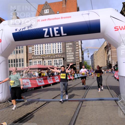 13.09.2026 - 21. swb-Marathon Bremen Tim E. http://msf.ph/oto/10328927 13.09.2026 11:02:48 Ziel 10153, 10154, 10273, 10274, 10278, 10338, 10738, 10885, 11137, 11261, 11505, 11508, 11526, 11554, 11662, 11853, 11890, 11945, 12154, 12169, 12252, 12429, 12489 meine-sportfotos.de
