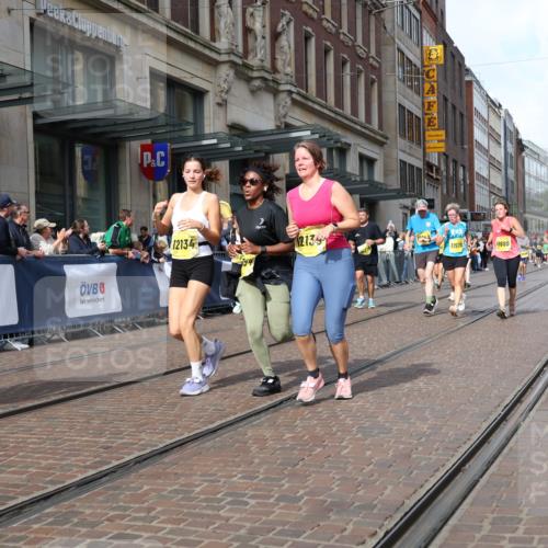 13.09.2026 - 21. swb-Marathon Bremen Strokosch-Dieckow http://msf.ph/oto/10328935 13.09.2026 11:02:05 Ziel 10153, 10154, 10173, 10273, 10274, 10278, 10331, 10338, 10439, 10636, 10738, 10885, 10915, 10943, 11137, 11249, 11505, 11508, 11526, 11554, 11576, 11811, 11853, 11886, 11890, 11945, 12042, 12094, 12134, 12135, 12169, 12252, 12437, 12489, 10257, 10409, 10444, 10473, 10500, 10617, 10803, 10817, 10924, 11115, 11268, 11369, 11412, 11413, 11436, 11479, 11486, 11811, 11859, 12016, 12095, 12145, 12360, 12379, 12412, 12437, 12466, 12506 meine-sportfotos.de