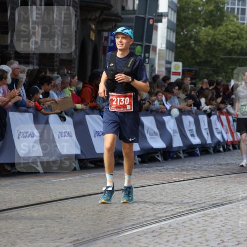 13.09.2026 - 21. swb-Marathon Bremen Strokosch-Dieckow http://msf.ph/oto/10328937 13.09.2026 13:13:44 Ziel 280, 779, 2130, 2360, 2401, 2882, 2962, 3566, 6038, 6394, 6407, 8197, 8464, 8477, 8568, 8840, 8963, 9442, 524, 670, 683, 1704, 1707, 1937, 2422, 3236, 5443, 6451, 7210, 7283, 9426, 9635, 9884 meine-sportfotos.de