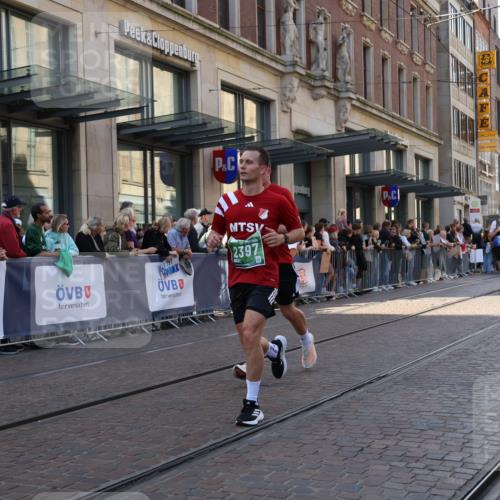13.09.2026 - 21. swb-Marathon Bremen Strokosch-Dieckow http://msf.ph/oto/10328945 13.09.2026 13:21:25 Ziel 572, 1130, 1209, 1254, 2088, 2397, 2570, 3290, 3338, 3435, 3655, 3695, 3774, 3930, 3934, 4581, 4735, 5542, 6865, 6976, 7098, 7176, 8184, 8270, 8384, 8438, 8730, 8947, 9048, 9059, 9421, 10120, 13145, 226, 2904, 2979, 3120, 3202, 3450, 3534, 4165, 4234, 4362, 4445, 4484, 4519, 4734, 6357, 6862, 8184, 8323, 8408, 8730, 8791, 8923, 9267, 9268, 9514, 9722, 9900 meine-sportfotos.de