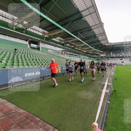 13.09.2026 - 21. swb-Marathon Bremen Michael Burmester http://msf.ph/oto/10328946 13.09.2026 13:35:16 Laufen im Stadion 170, 193, 368, 462, 496, 657, 679, 709, 916, 1026, 1048, 1280, 1321, 1396, 1432, 1444, 1553, 1560, 1607, 1703, 1726, 1772, 1784, 1827, 1965, 1974, 1977, 1992, 1996, 2335, 2338, 2451, 2511, 2543, 2578, 2641, 2650, 2735, 2789, 2791, 2894, 2933, 3090, 3179, 3191, 3345, 3406, 3472, 3547, 3555, 3588, 3660, 3708, 3709, 3720, 3801, 3904, 3914, 4001, 4014, 4200, 4290, 4500, 4546, 4561, 4880, 4967, 5000, 5151, 5818 meine-sportfotos.de