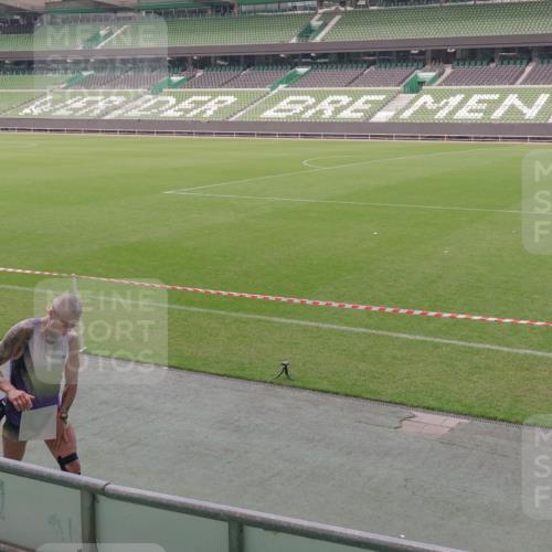 13.09.2026 - 21. swb-Marathon Bremen Michael Burmester http://msf.ph/oto/10328957 13.09.2026 12:59:24 Laufen im Stadion 135, 141, 148, 191, 226, 232, 260, 342, 511, 672, 745, 789, 790, 972, 1080, 1119, 1166, 1209, 1281, 1368, 1493, 1494, 1516, 1642, 1647, 1931, 1933, 1935, 2088, 2210, 2289, 2343, 2367, 2397, 2425, 2481, 2517, 2570, 2577, 2686, 2771, 2806, 2807, 2827, 2885, 2899, 2914, 2953, 2961, 2979, 3015, 3021, 3076, 3098, 3105, 3120, 3124, 3138, 3148, 3186, 3190, 3233, 3273, 3338, 3435, 3516, 3531, 3534, 3560, 3652, 3655, 3695, 3855, 3861, 3930, 3933, 3934, 4120, 205 meine-sportfotos.de