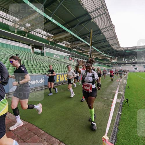 13.09.2026 - 21. swb-Marathon Bremen Michael Burmester http://msf.ph/oto/10328984 13.09.2026 13:35:20 Laufen im Stadion 170, 193, 368, 462, 496, 657, 679, 709, 916, 1015, 1026, 1048, 1280, 1321, 1396, 1432, 1444, 1553, 1560, 1607, 1703, 1726, 1772, 1784, 1827, 1965, 1974, 1977, 1992, 2335, 2338, 2451, 2511, 2578, 2641, 2650, 2688, 2735, 2789, 2791, 2894, 2933, 3090, 3179, 3191, 3345, 3406, 3472, 3547, 3555, 3588, 3660, 3708, 3709, 3720, 3801, 3904, 3914, 4014, 4200, 4290, 4500, 4546, 4561, 4880, 4967, 5000, 5151, 5332, 5818 meine-sportfotos.de