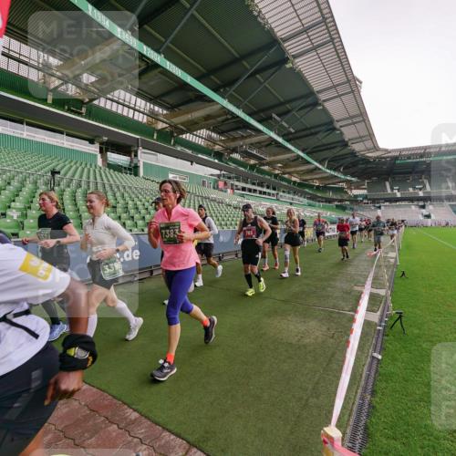 13.09.2026 - 21. swb-Marathon Bremen Michael Burmester http://msf.ph/oto/10328989 13.09.2026 13:35:20 Laufen im Stadion 170, 193, 368, 462, 496, 657, 679, 709, 916, 1015, 1026, 1048, 1280, 1321, 1396, 1432, 1444, 1553, 1560, 1607, 1703, 1726, 1772, 1784, 1827, 1965, 1974, 1977, 1992, 2335, 2338, 2451, 2511, 2578, 2641, 2650, 2688, 2735, 2789, 2791, 2894, 2933, 3090, 3179, 3191, 3345, 3406, 3472, 3547, 3555, 3588, 3660, 3708, 3709, 3720, 3801, 3904, 3914, 4014, 4200, 4290, 4500, 4546, 4561, 4880, 4967, 5000, 5151, 5332, 5818 meine-sportfotos.de