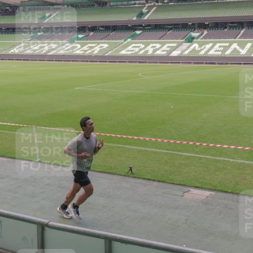 13.09.2026 - 21. swb-Marathon Bremen Michael Burmester http://msf.ph/oto/10328997 13.09.2026 12:59:26 Laufen im Stadion 135, 141, 148, 191, 226, 232, 260, 342, 511, 672, 745, 789, 790, 972, 1080, 1119, 1166, 1209, 1281, 1368, 1493, 1494, 1516, 1642, 1647, 1861, 1931, 1933, 1935, 2088, 2210, 2289, 2343, 2367, 2425, 2481, 2517, 2570, 2577, 2686, 2771, 2806, 2807, 2827, 2885, 2899, 2914, 2953, 2961, 2979, 3015, 3021, 3076, 3098, 3105, 3120, 3124, 3138, 3148, 3186, 3190, 3233, 3273, 3338, 3354, 3435, 3516, 3531, 3534, 3560, 3652, 3655, 3855, 3861, 3930, 3933, 3934, 205 meine-sportfotos.de