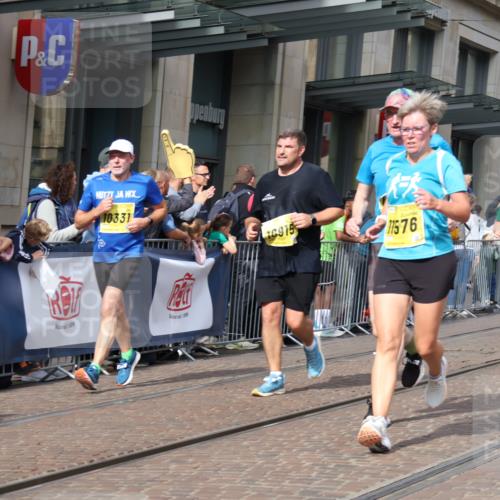 13.09.2026 - 21. swb-Marathon Bremen Strokosch-Dieckow http://msf.ph/oto/10329001 13.09.2026 11:02:07 Ziel 10153, 10154, 10173, 10273, 10274, 10278, 10331, 10338, 10439, 10738, 10885, 10915, 10943, 11137, 11249, 11505, 11508, 11526, 11554, 11576, 11662, 11853, 11886, 11890, 11945, 12042, 12094, 12134, 12135, 12169, 12252, 12489, 10257, 10409, 10444, 10473, 10500, 10617, 10636, 10803, 10817, 10924, 11115, 11268, 11369, 11412, 11413, 11436, 11811, 11859, 12016, 12094, 12095, 12135, 12145, 12360, 12379, 12412, 12437, 12466, 12506 meine-sportfotos.de