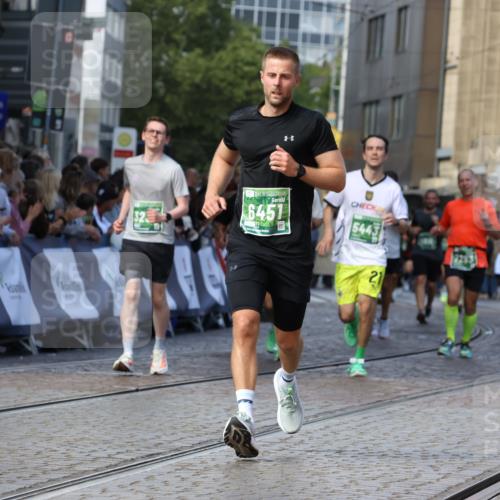 13.09.2026 - 21. swb-Marathon Bremen Strokosch-Dieckow http://msf.ph/oto/10329003 13.09.2026 13:13:45 Ziel 280, 779, 2130, 2360, 2401, 2882, 2962, 3566, 6038, 6394, 6407, 7493, 8197, 8477, 8568, 8840, 8963, 9442, 524, 670, 683, 1704, 1707, 1937, 2422, 3236, 5443, 6451, 7210, 7283, 9426, 9635 meine-sportfotos.de