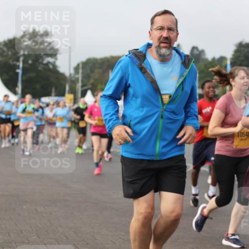 13.09.2026 - Kiel Lauf Andreas Tolksdorf http://msf.ph/oto/10329024 13.09.2026 09:30:13 Kiellinie 10548, 4, 39, 504 meine-sportfotos.de
