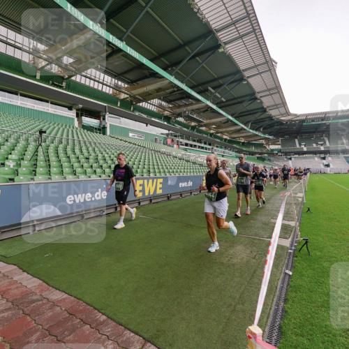 13.09.2026 - 21. swb-Marathon Bremen Michael Burmester http://msf.ph/oto/10329035 13.09.2026 13:35:27 Laufen im Stadion 170, 193, 368, 462, 491, 496, 657, 679, 709, 916, 1015, 1026, 1280, 1321, 1396, 1432, 1553, 1560, 1607, 1703, 1726, 1772, 1784, 1934, 1965, 1974, 1977, 1992, 2335, 2338, 2451, 2578, 2650, 2688, 2735, 2789, 2791, 2894, 2933, 3090, 3161, 3169, 3179, 3191, 3345, 3406, 3463, 3472, 3498, 3547, 3555, 3573, 3588, 3660, 3708, 3709, 3720, 3801, 3904, 3914, 4014, 4145, 4200, 4290, 4500, 4546, 4561, 4880, 4967, 5000, 5151, 5332, 5818 meine-sportfotos.de