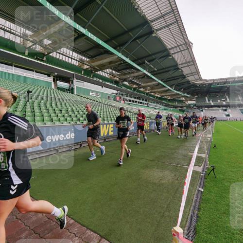 13.09.2026 - 21. swb-Marathon Bremen Michael Burmester http://msf.ph/oto/10329072 13.09.2026 13:35:30 Laufen im Stadion 170, 193, 368, 462, 491, 496, 657, 679, 709, 916, 1015, 1026, 1280, 1321, 1396, 1432, 1553, 1560, 1607, 1703, 1726, 1772, 1784, 1887, 1934, 1965, 1974, 1977, 1992, 2335, 2338, 2451, 2578, 2650, 2688, 2789, 2791, 2894, 2933, 3090, 3161, 3169, 3179, 3191, 3345, 3406, 3463, 3472, 3498, 3547, 3555, 3573, 3588, 3660, 3708, 3709, 3720, 3801, 3904, 3914, 4014, 4145, 4200, 4290, 4464, 4500, 4546, 4561, 4880, 4967, 5000, 5151, 5332, 5818 meine-sportfotos.de