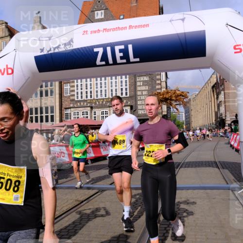 13.09.2026 - 21. swb-Marathon Bremen Tim E. http://msf.ph/oto/10329079 13.09.2026 11:02:50 Ziel 10154, 10273, 10274, 10278, 10338, 10738, 10885, 11137, 11261, 11505, 11508, 11526, 11554, 11662, 11890, 11945, 12154, 12169, 12252, 12429, 12451, 12489 meine-sportfotos.de