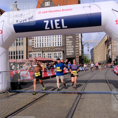 13.09.2026 - 21. swb-Marathon Bremen Tim E. http://msf.ph/oto/10329088 13.09.2026 11:02:54 Ziel 10190, 10945, 10985, 11096, 11137, 11261, 11508, 11526, 11554, 11662, 11701, 11776, 11890, 11945, 12154, 12169, 12252, 12429, 12451, 12489 meine-sportfotos.de
