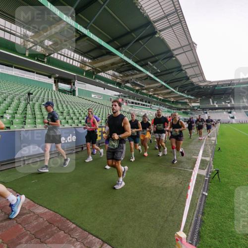 13.09.2026 - 21. swb-Marathon Bremen Michael Burmester http://msf.ph/oto/10329143 13.09.2026 13:35:36 Laufen im Stadion 170, 193, 368, 462, 491, 496, 657, 679, 916, 1015, 1026, 1280, 1321, 1396, 1432, 1553, 1560, 1607, 1703, 1726, 1772, 1784, 1887, 1934, 1965, 1974, 1977, 1992, 2335, 2338, 2451, 2578, 2650, 2688, 2789, 2791, 2894, 2933, 3090, 3161, 3169, 3178, 3179, 3191, 3406, 3463, 3472, 3498, 3547, 3555, 3573, 3588, 3660, 3708, 3709, 3720, 3801, 3839, 3904, 3914, 4014, 4145, 4200, 4290, 4464, 4500, 4546, 4561, 4880, 4967, 5000, 5034, 5151, 5332, 5818 meine-sportfotos.de