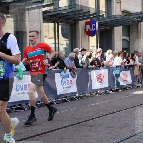 13.09.2026 - 21. swb-Marathon Bremen Strokosch-Dieckow http://msf.ph/oto/10329161 13.09.2026 13:21:30 Ziel 141, 572, 1130, 1209, 1254, 2051, 2088, 2397, 2570, 3290, 3338, 3435, 3695, 3774, 3930, 3934, 4581, 4735, 5193, 5542, 6865, 6976, 7098, 7176, 8438, 8947, 9059, 9421, 9599, 10120, 13145, 226, 1130, 2904, 2979, 3120, 3202, 3435, 3534, 3655, 4165, 4234, 4445, 4484, 4519, 6357, 6862, 8184, 8270, 8323, 8384, 8408, 8730, 8791, 8923, 9048, 9267, 9268, 9514, 9722, 9900 meine-sportfotos.de
