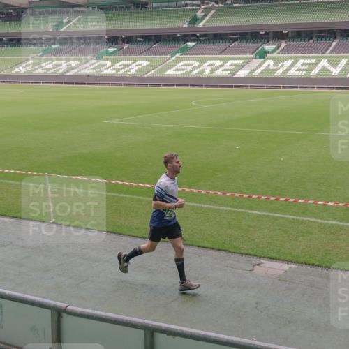 13.09.2026 - 21. swb-Marathon Bremen Michael Burmester http://msf.ph/oto/10329173 13.09.2026 12:59:41 Laufen im Stadion 135, 148, 191, 226, 232, 260, 342, 651, 745, 972, 1080, 1166, 1209, 1281, 1368, 1493, 1494, 1516, 1642, 1650, 1861, 1931, 1935, 1963, 2088, 2210, 2289, 2293, 2306, 2322, 2343, 2367, 2425, 2481, 2517, 2570, 2577, 2686, 2771, 2806, 2807, 2827, 2885, 2899, 2906, 2914, 2953, 2961, 2979, 3015, 3021, 3076, 3098, 3105, 3120, 3124, 3145, 3190, 3233, 3273, 3354, 3435, 3480, 3516, 3531, 3560, 3652, 3729, 3855, 3861, 3930, 3934, 205 meine-sportfotos.de