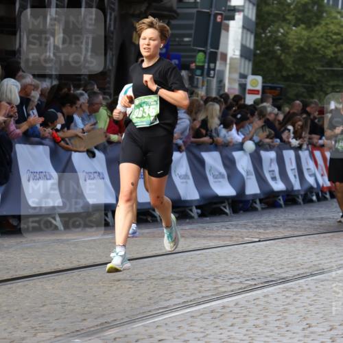 13.09.2026 - 21. swb-Marathon Bremen Strokosch-Dieckow http://msf.ph/oto/10329182 13.09.2026 13:13:52 Ziel 779, 2360, 2401, 2767, 2882, 6407, 7493, 8477, 8568, 8840, 8963, 9442, 13099, 670, 1433, 1613, 2701, 2824, 5593, 5610, 6145, 7029, 7435, 7963, 8118, 8886, 9426, 9635, 10105 meine-sportfotos.de