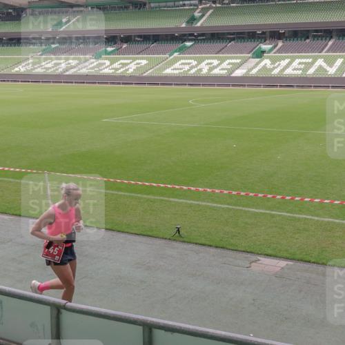 13.09.2026 - 21. swb-Marathon Bremen Michael Burmester http://msf.ph/oto/10329213 13.09.2026 12:59:46 Laufen im Stadion 135, 148, 191, 226, 232, 260, 342, 651, 745, 972, 1080, 1166, 1209, 1281, 1368, 1493, 1494, 1516, 1642, 1650, 1861, 1931, 1935, 1963, 2088, 2210, 2289, 2293, 2306, 2322, 2343, 2367, 2425, 2481, 2517, 2570, 2577, 2686, 2700, 2771, 2806, 2807, 2827, 2885, 2899, 2906, 2914, 2953, 2961, 2979, 3015, 3021, 3076, 3098, 3105, 3120, 3124, 3145, 3168, 3190, 3233, 3273, 3354, 3435, 3480, 3516, 3531, 3652, 3729, 3855, 3856, 3861, 3930, 3934, 205 meine-sportfotos.de