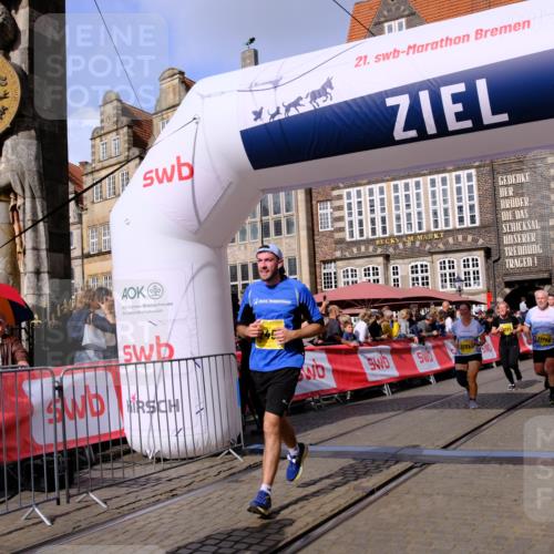 13.09.2026 - 21. swb-Marathon Bremen Tim E. http://msf.ph/oto/10329224 13.09.2026 11:02:59 Ziel 10190, 10296, 10633, 10783, 10945, 10954, 10955, 10985, 11096, 11107, 11261, 11508, 11526, 11554, 11564, 11662, 11701, 11719, 11730, 11776, 11945, 12071, 12154, 12247, 12252, 12429, 12451, 12489 meine-sportfotos.de