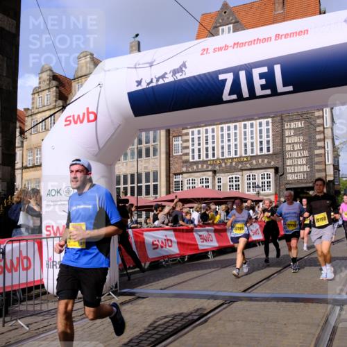 13.09.2026 - 21. swb-Marathon Bremen Tim E. http://msf.ph/oto/10329258 13.09.2026 11:02:59 Ziel 10190, 10296, 10633, 10783, 10945, 10954, 10955, 10985, 11096, 11107, 11261, 11508, 11526, 11554, 11564, 11662, 11701, 11719, 11730, 11776, 11945, 12071, 12154, 12247, 12252, 12429, 12451, 12489 meine-sportfotos.de