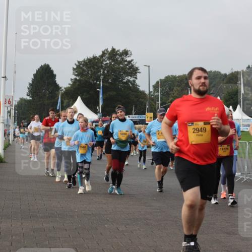 13.09.2026 - Kiel Lauf Andreas Tolksdorf http://msf.ph/oto/10329299 13.09.2026 09:30:35 Kiellinie 36, 5940, 5938, 113, 2949, 11828, 2061 meine-sportfotos.de